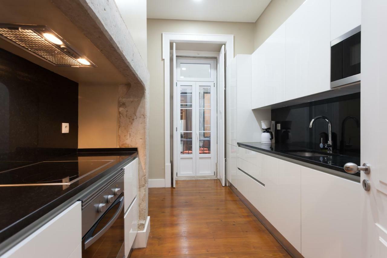 Baixa Vintage Three-Bedroom Apartment - By Lu Holidays Lisboa Εξωτερικό φωτογραφία